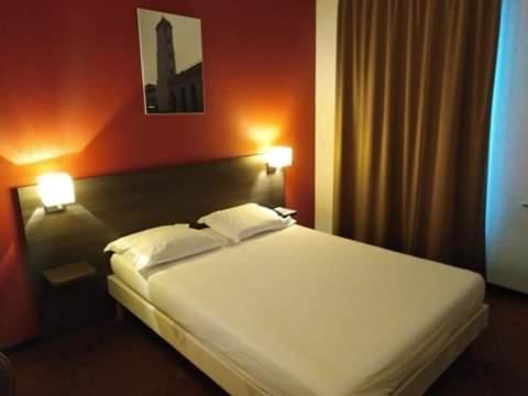 Studio Privatif Dans Hotel Residence Nimes Gare Exterior photo