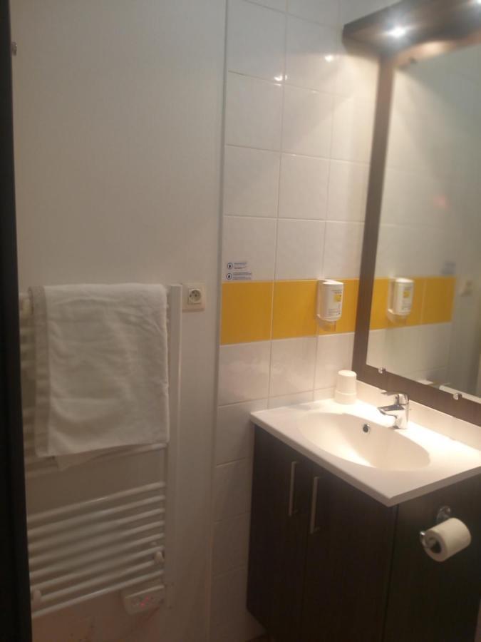 Studio Privatif Dans Hotel Residence Nimes Gare Exterior photo