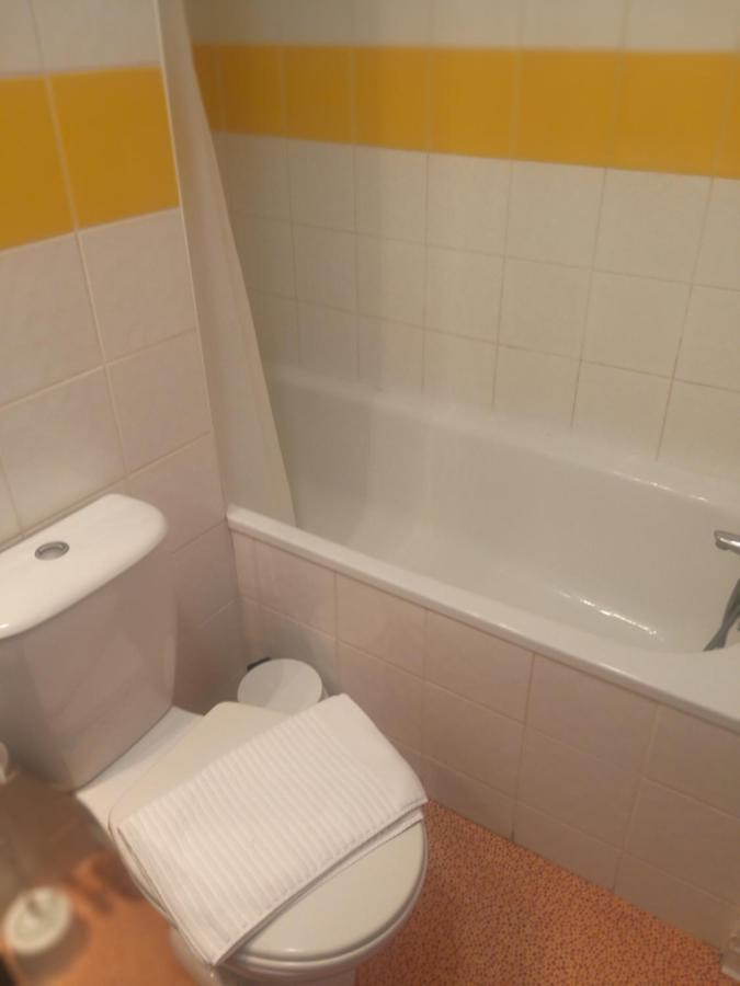 Studio Privatif Dans Hotel Residence Nimes Gare Exterior photo